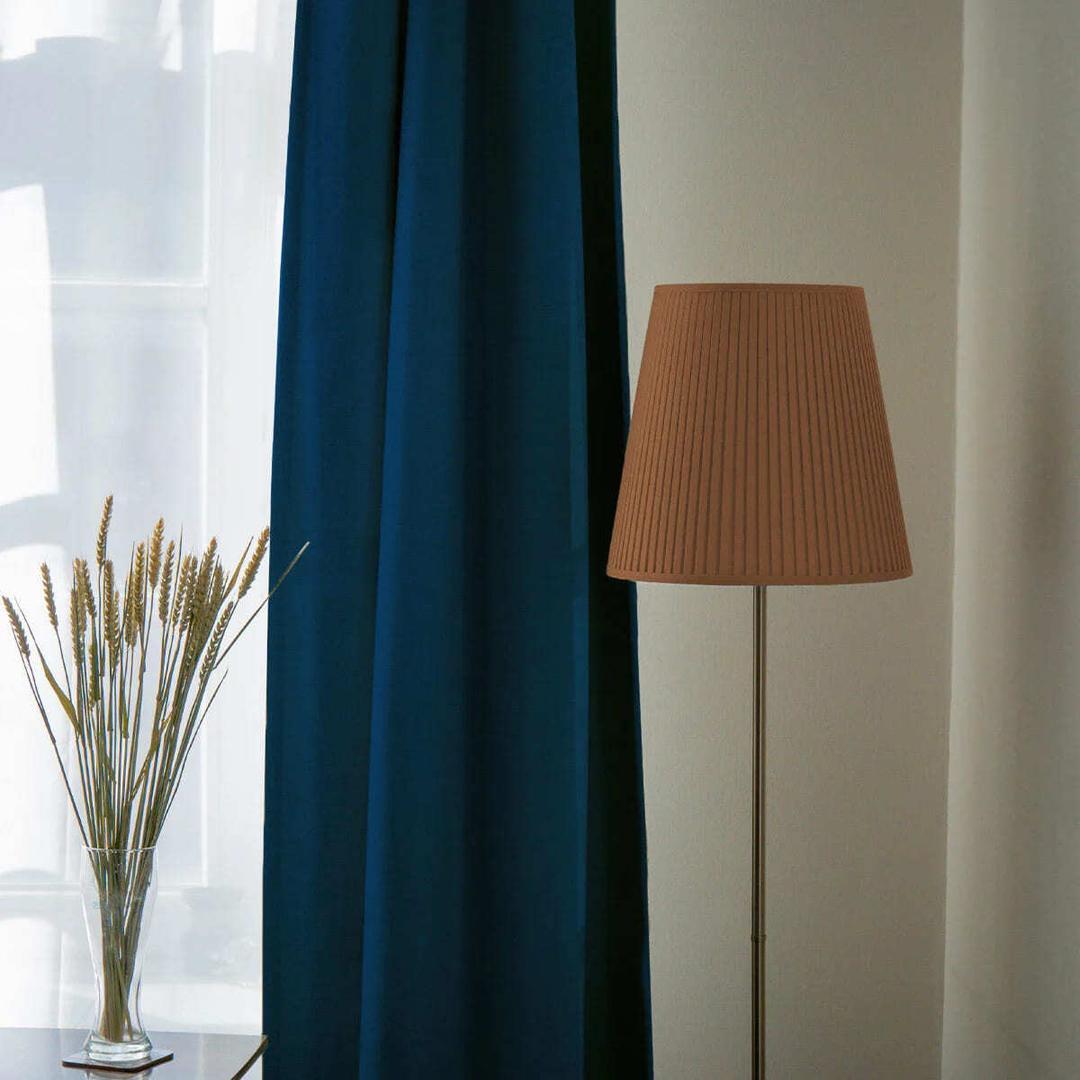 Cortinas lisas térmicas y de oscurecimiento AGLAIA