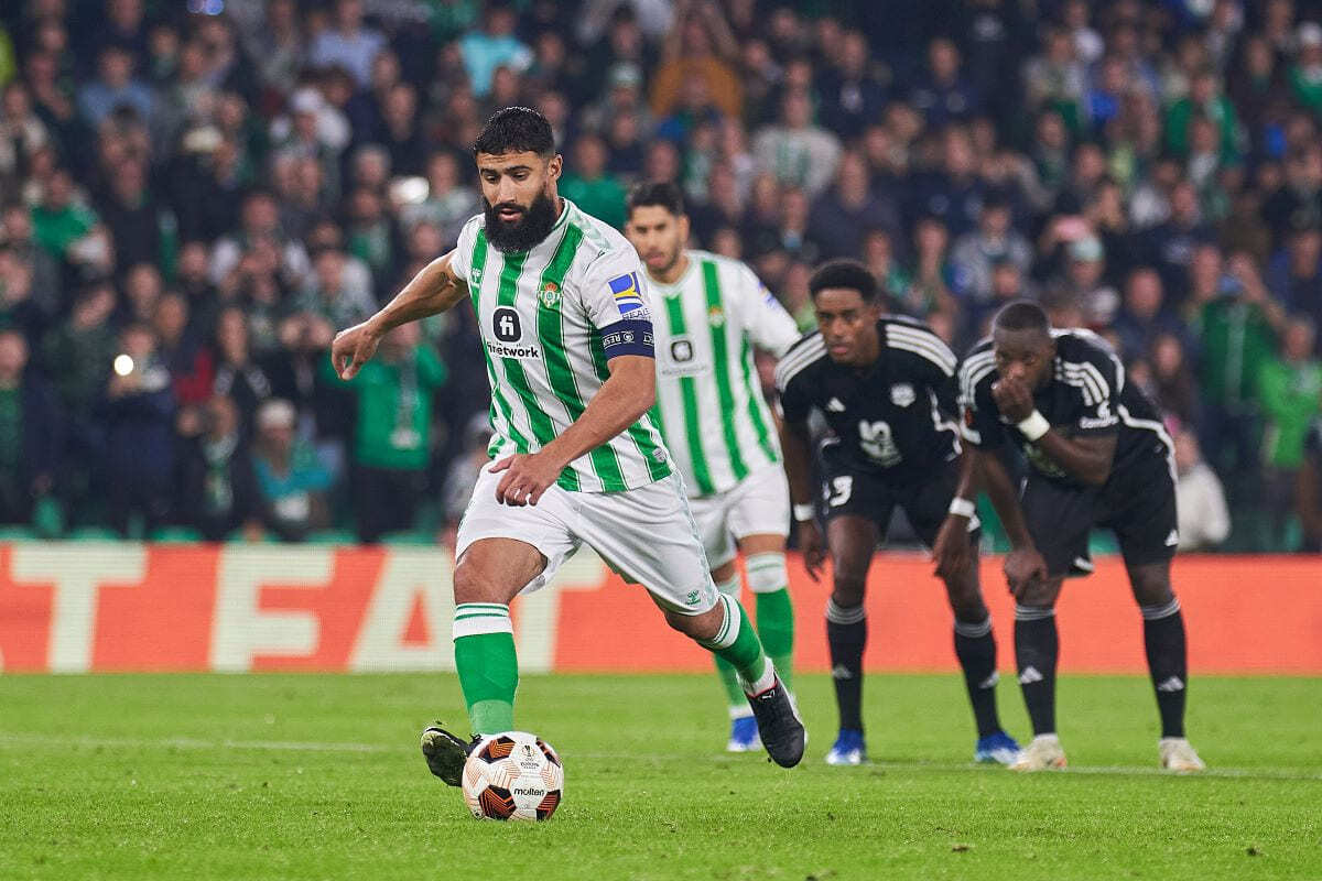 Fekir en el Real Betis - Aris Limassol | Salvador López Medina para El MIRA