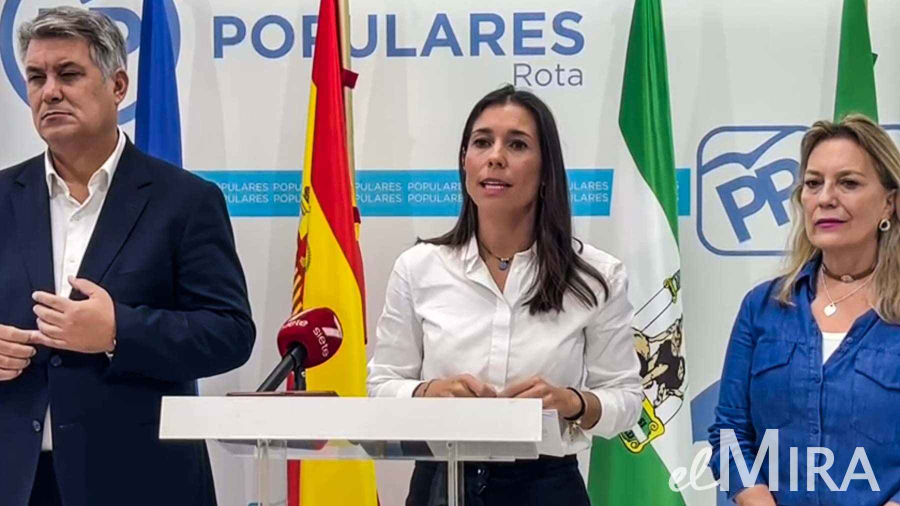 Auxi Izquierdo junto a Ignacio Romaní y Macarena Lorente
