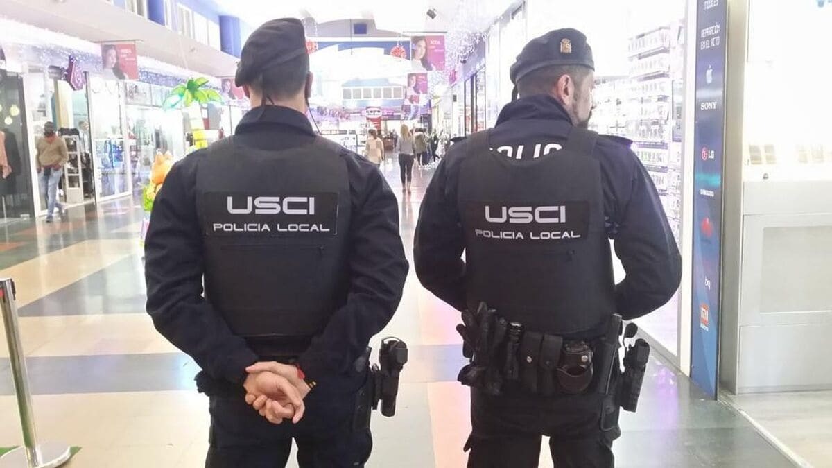 Policías locales de El Ejido se personaron en el lugar de los hechos