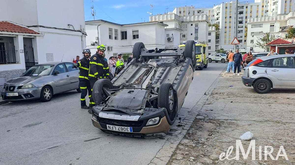 Estado en el que quedó el coche tras el impacto