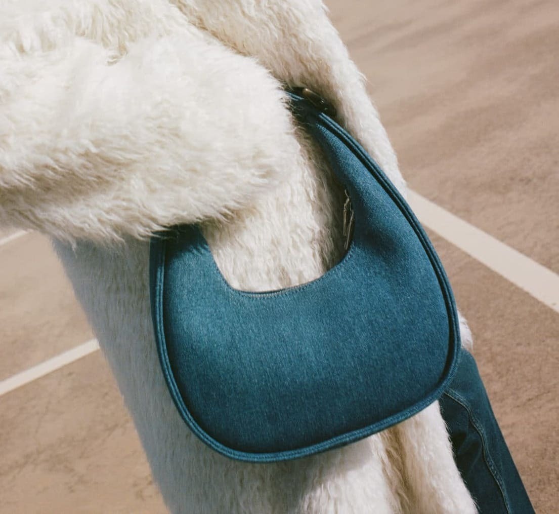 Bolso rígido efecto piel de Mango