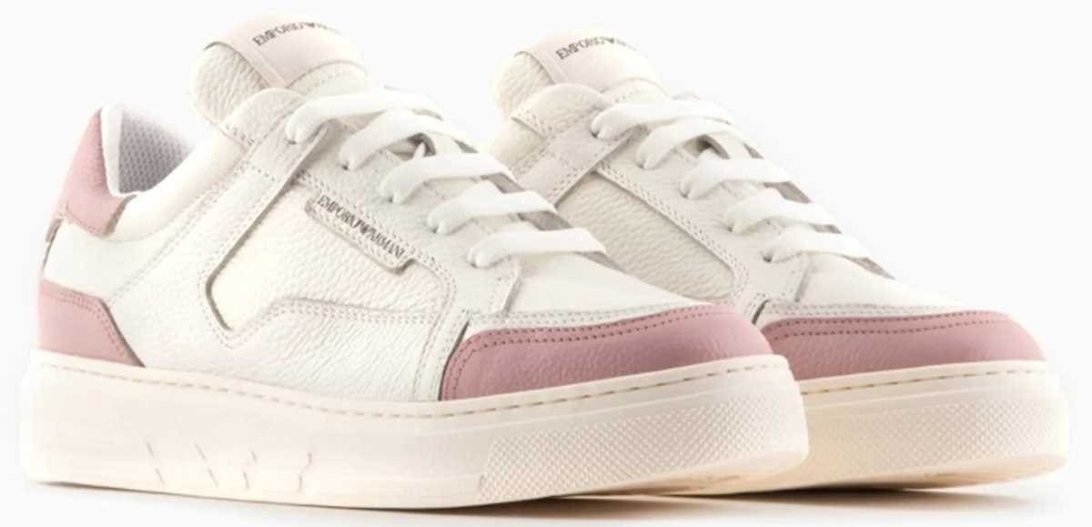 Deportivas de piel con águila en la parte trasera y detalles en contraste de Armani 