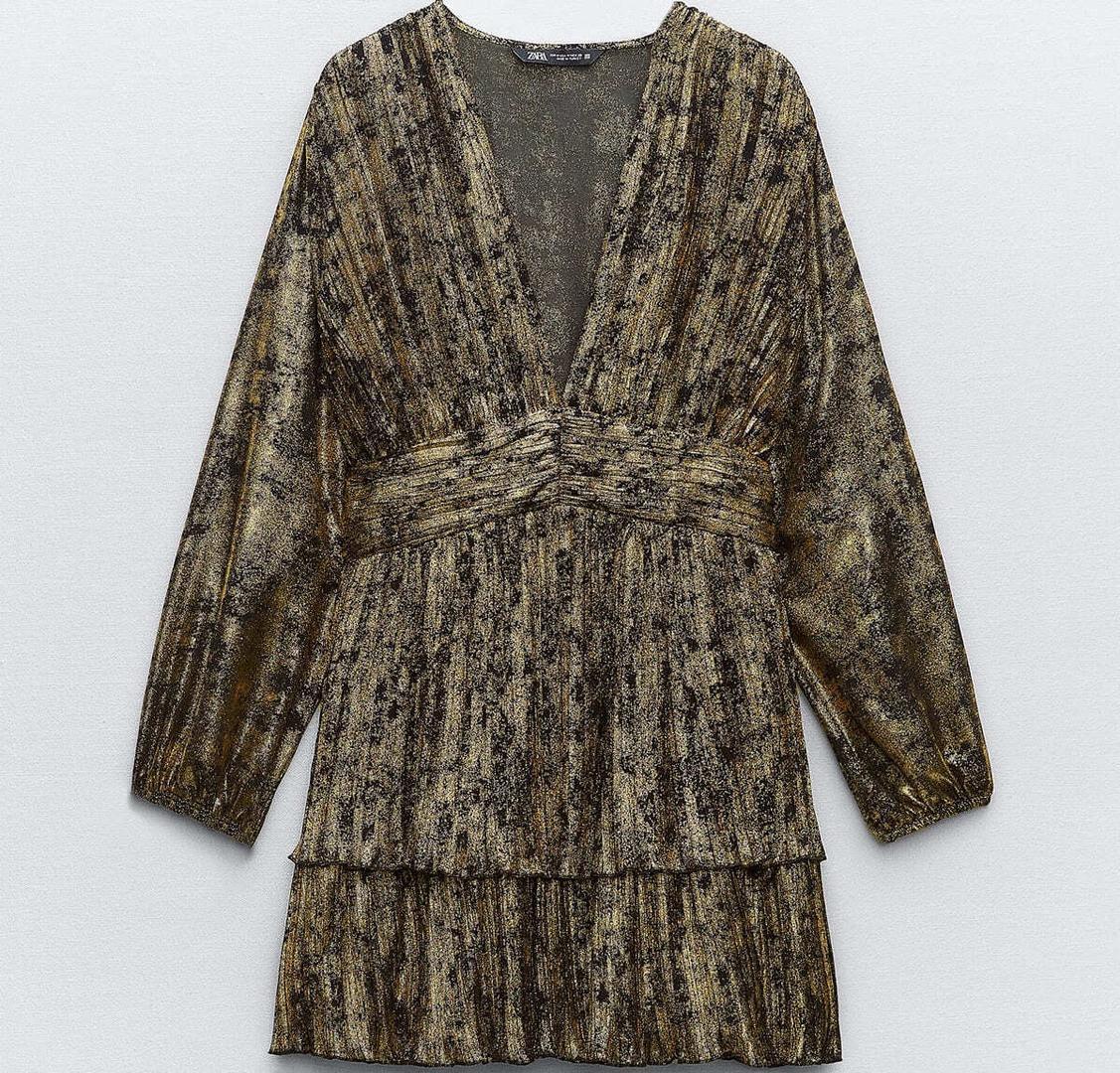Vestido mini foils de volantes color metalizado de Zara