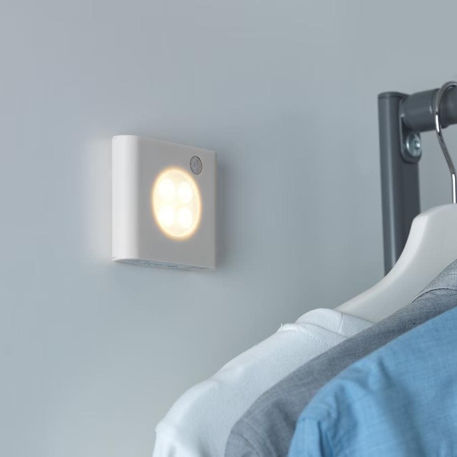 Set de iluminación para el armario con sensor OLEBY