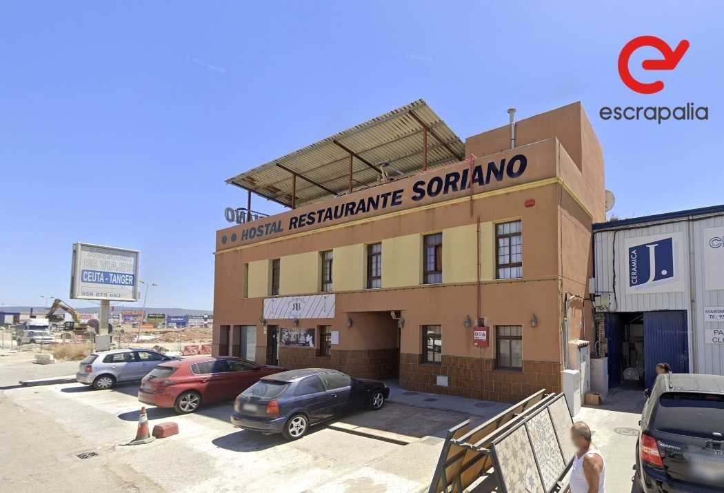 Hostal subastado en Cádiz por 1 euro