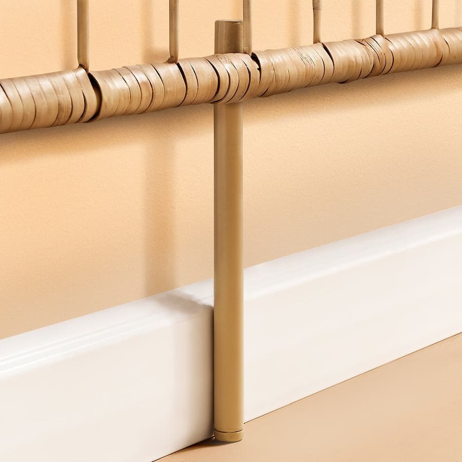 TOLKNING Cabecero elaborado a mano de ratán en Ikea