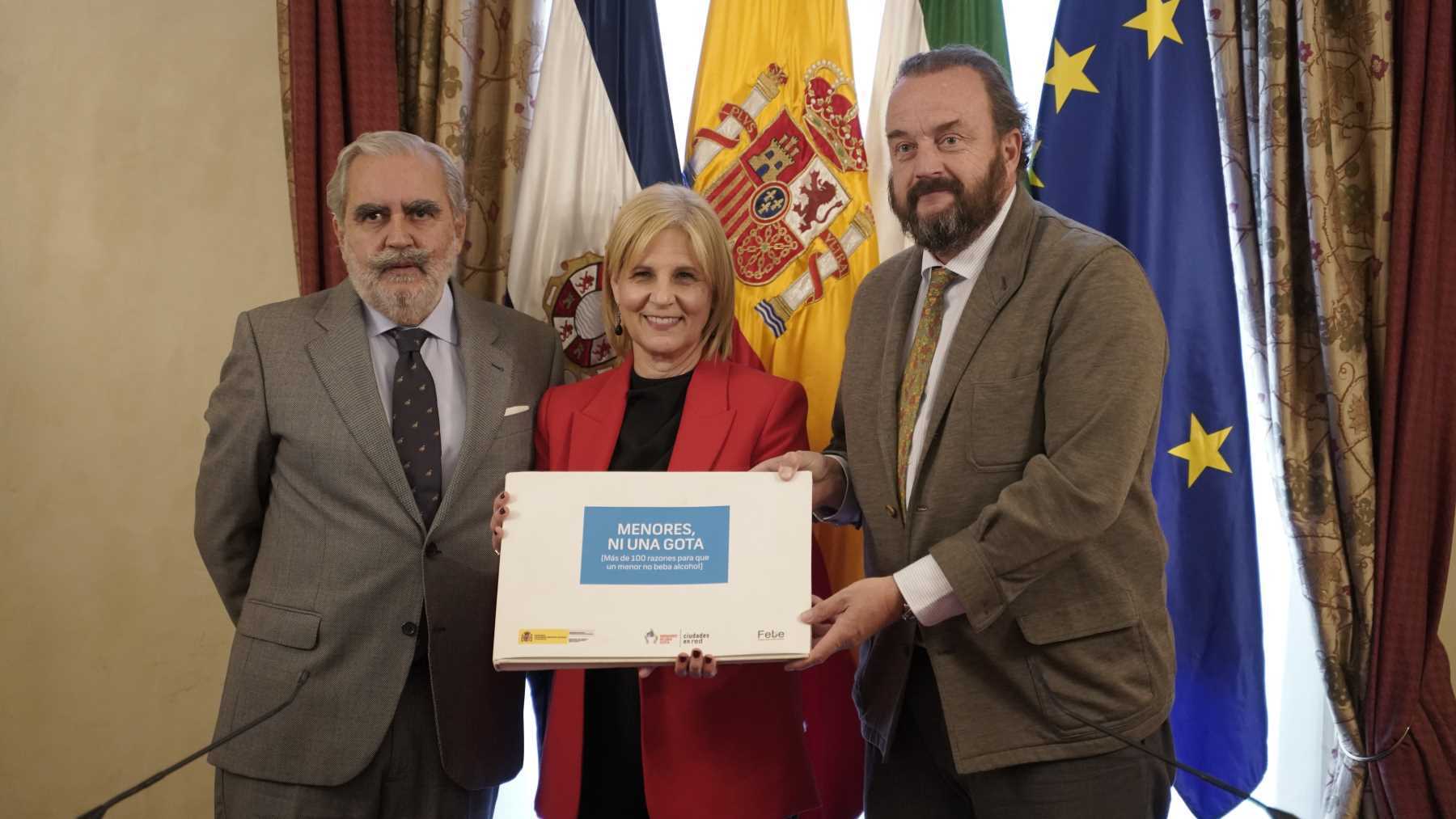Evaristo Babé, María José García-Pelayo y  Bosco Torremocha | Foto: José Antonio Pliego para El MIRA