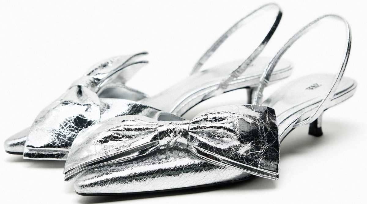 Zapato kitten metalizado lazo de Zara
