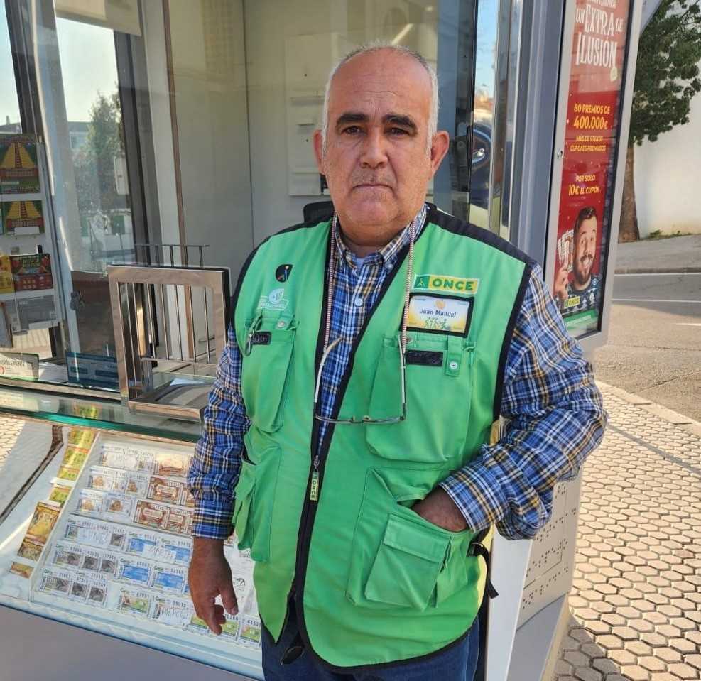 Juan Manuel Torres, vendedor de la ONCE en Algeciras