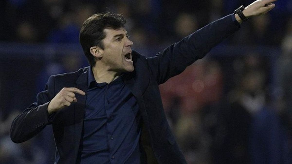 Alexander 'Cacique' Medina podría ser el elegido por el Granada CF para sustituir a Paco López