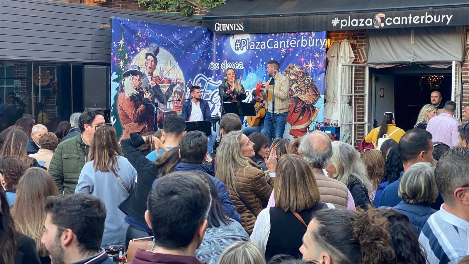 Zambomba en Plaza Canterbury | Foto: Cristo García para El MIRA