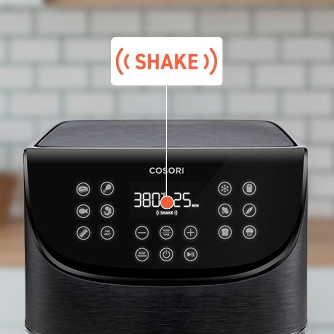 Freidora de aire de 5,5 litros con pantalla táctil LED de Cosori en Amazon