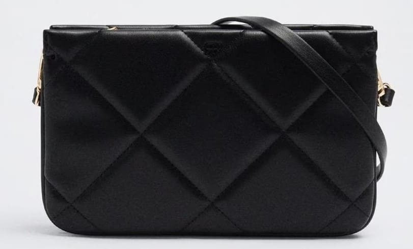 Bandolera fina acolchada con cierre de cremallera