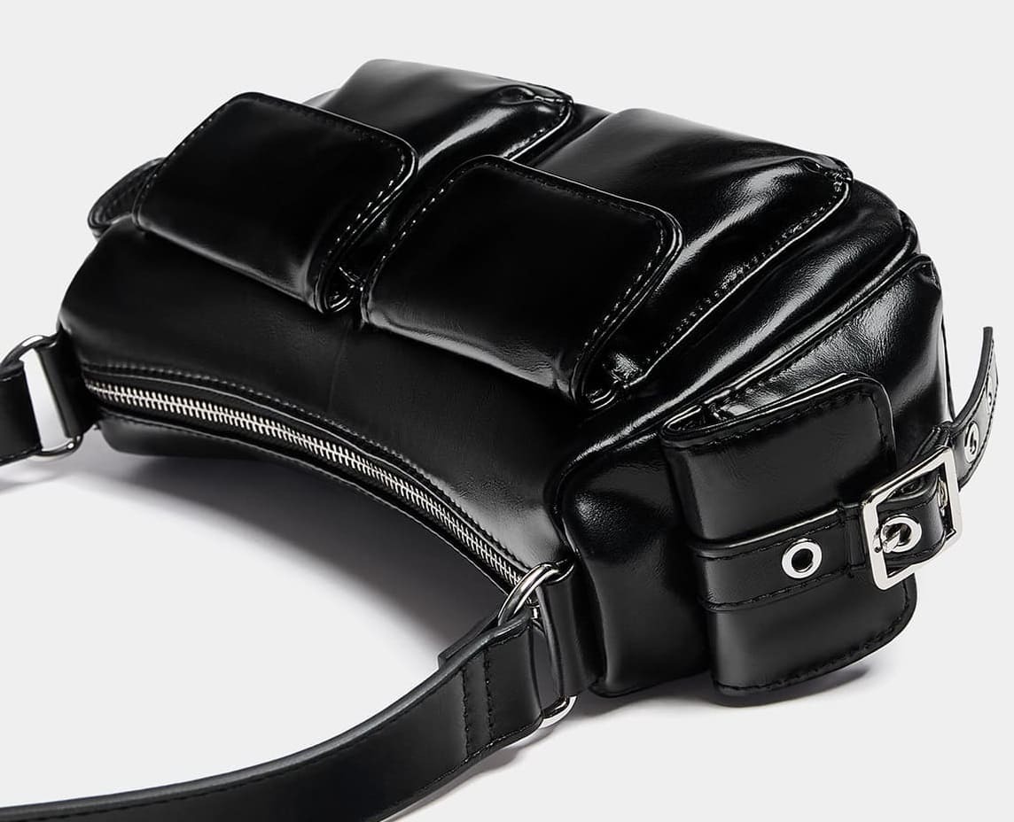 Bolso de hombro multibolsillos de Pull and Bear