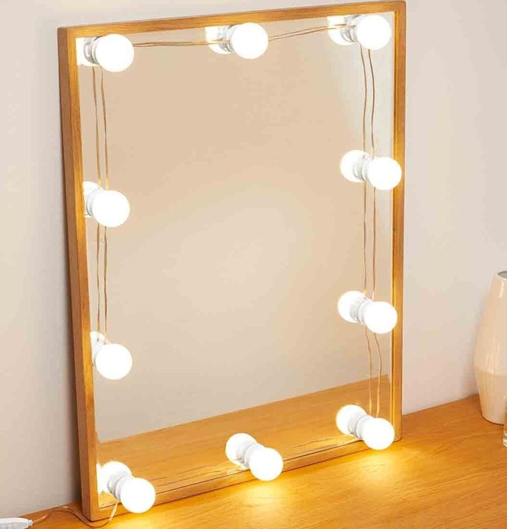 Lámpara con bombillas LED para el espejo en Lidl