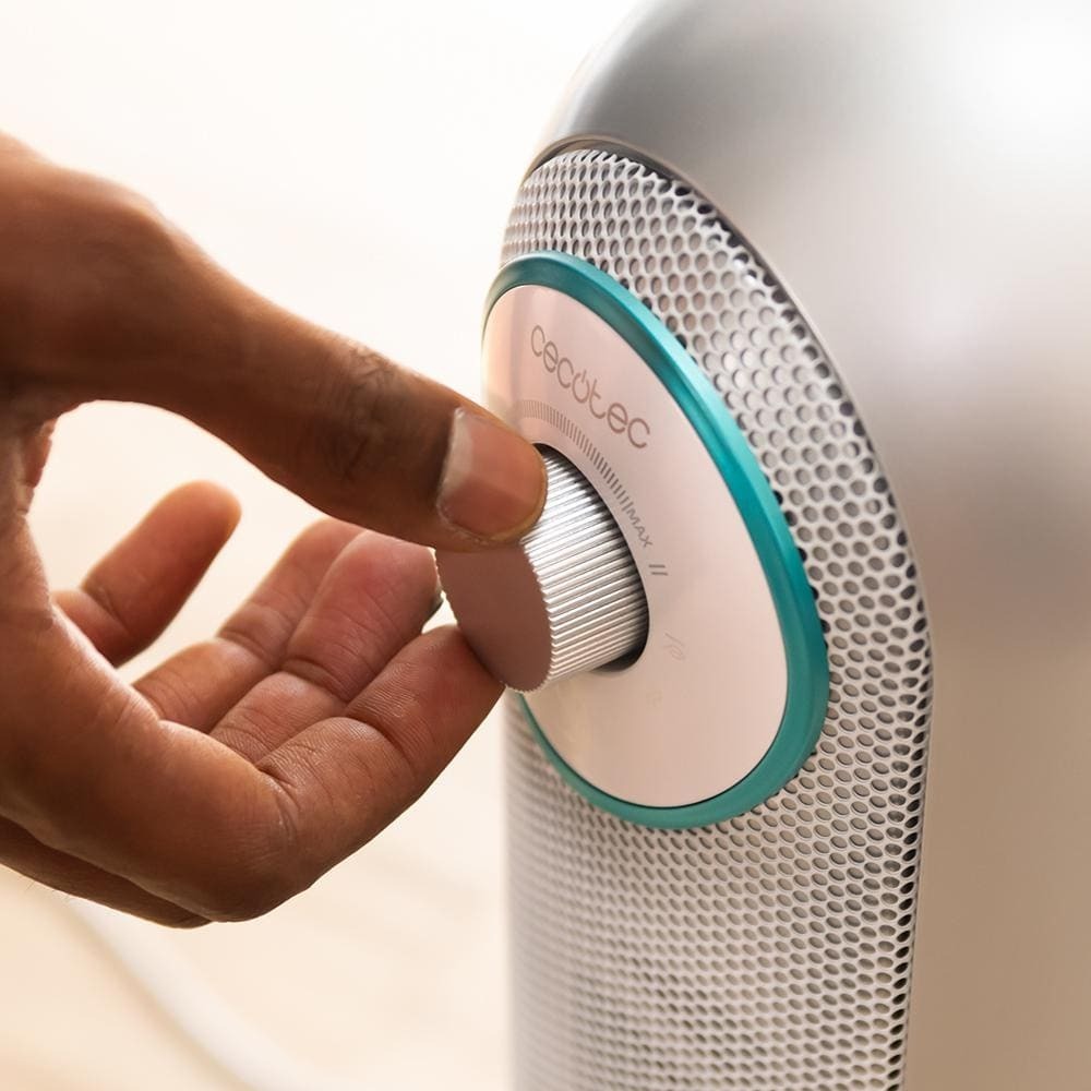 Calefactor de baño cerámico Ready Warm 10050 Top Ceramic Pro con 2200 W de Cecotec