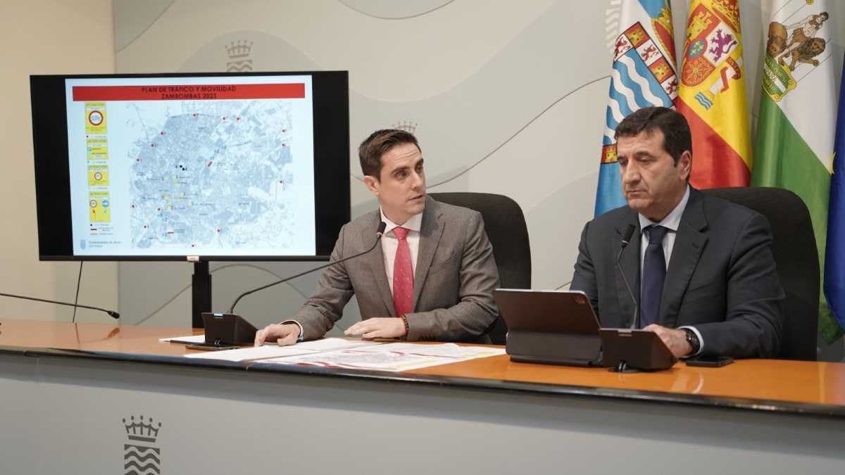 Jaime Espinar e Ignacio Martínez presentan el Plan de Movilidad y Limpieza en zambombas (2)