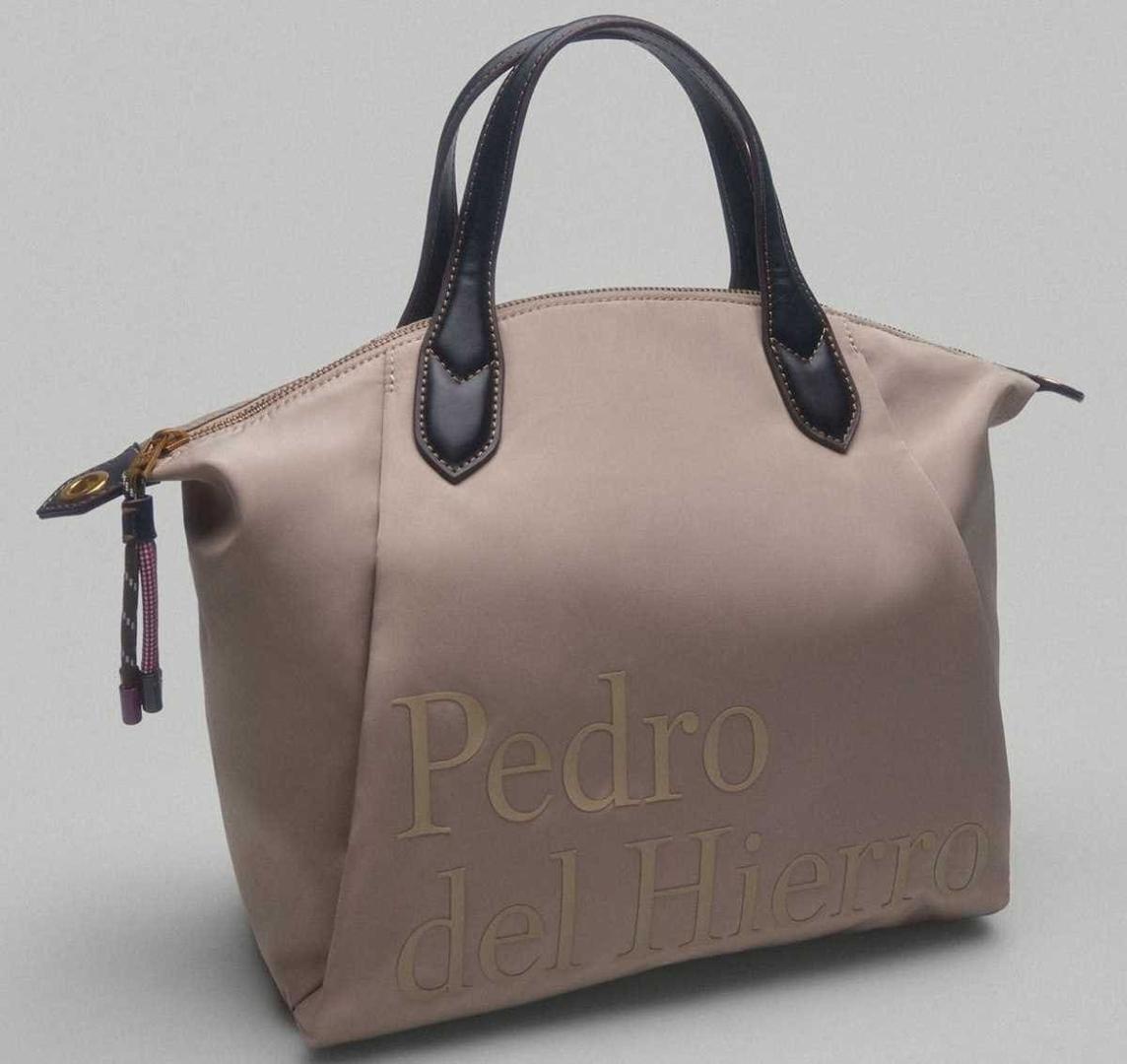 Bolso mini shopper de nylon y piel de Pedro del Hierro