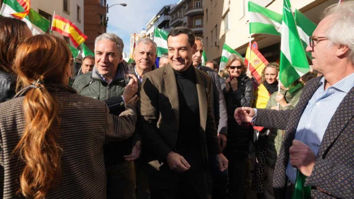 Juanma Moreno durante el acto en Sevilla