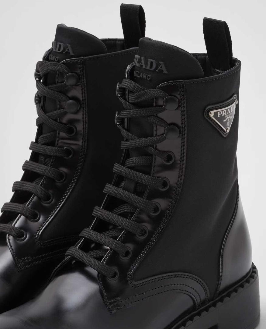 Botas de piel cepillada y Re-Nylon de Prada