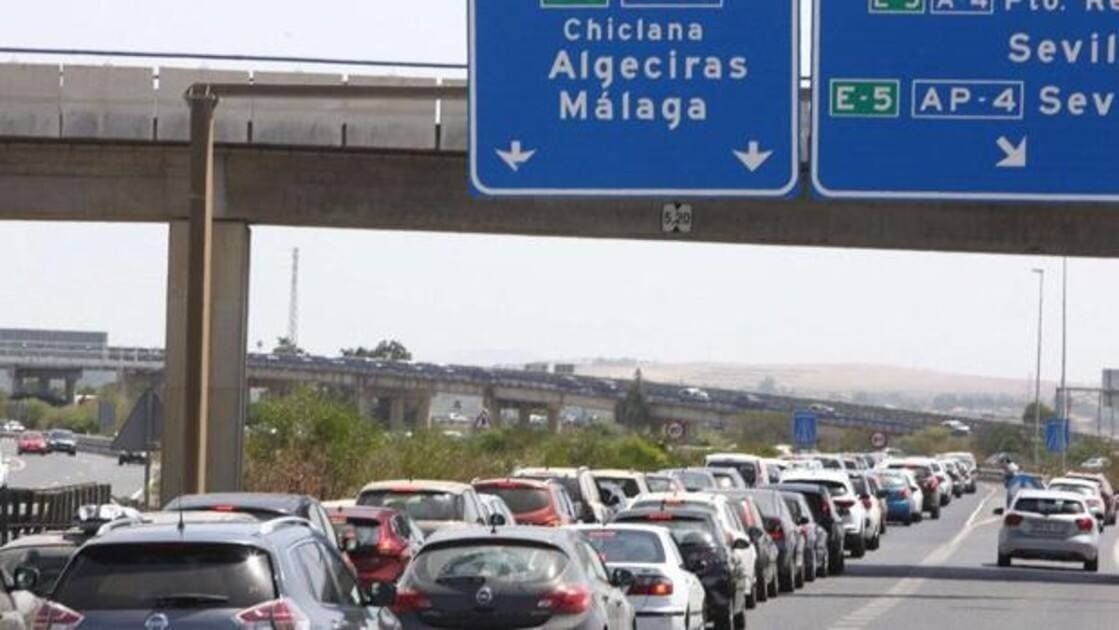 Las carreteras andaluzas soportarán mucho tráfico estos días
