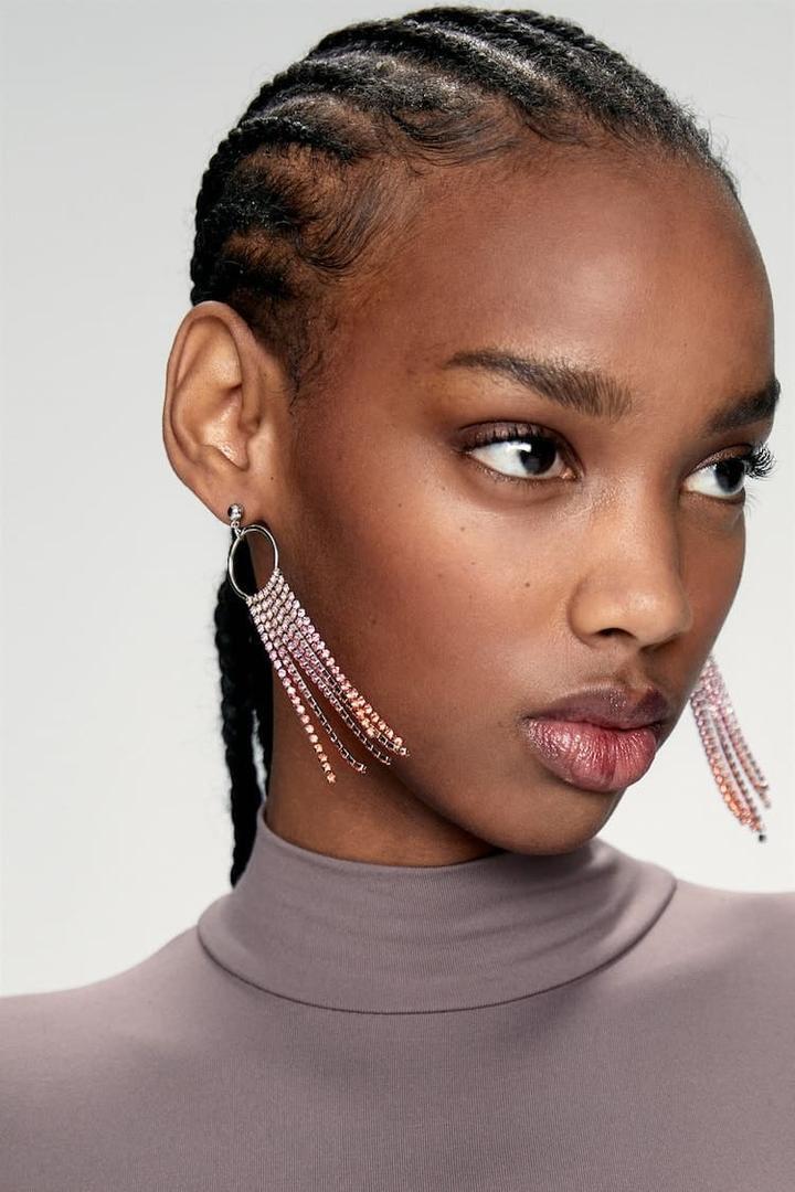 Pendientes largos con flecos y aros strass de Pull&Bear