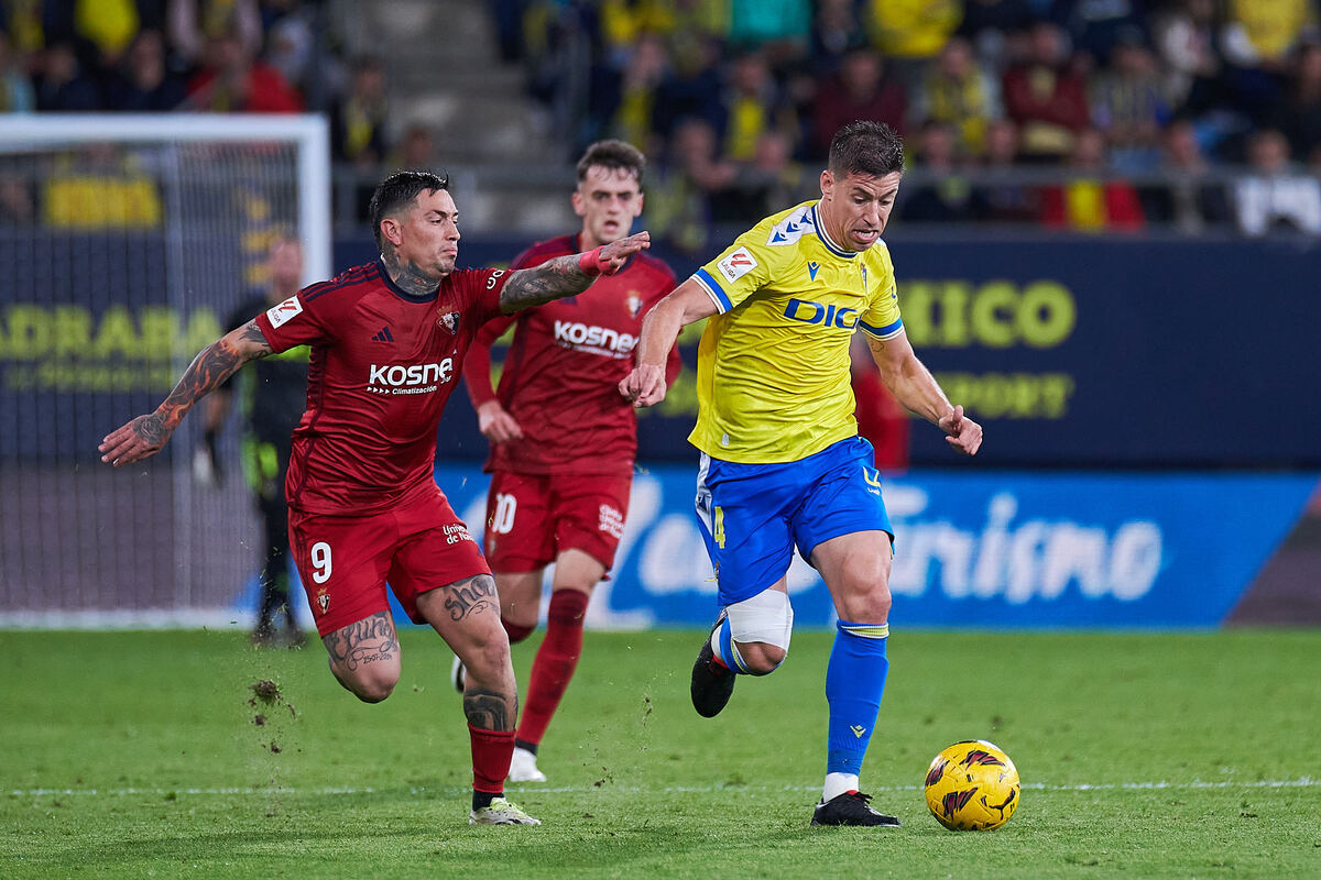 Rubén Alcaraz en el Cádiz CF - Osasuna | Salvador López Medina para El MIRA