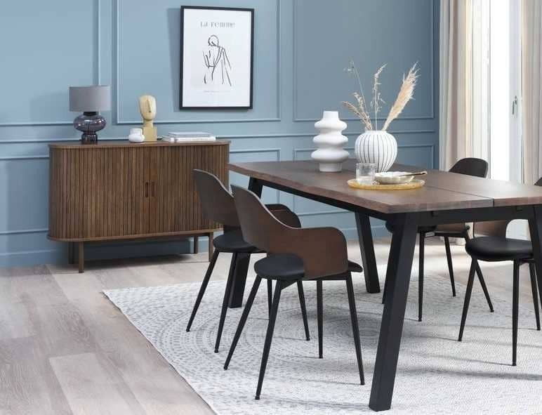 Aparador LYNGVIG 120cm puertas persiana roble oscuro de JYSK