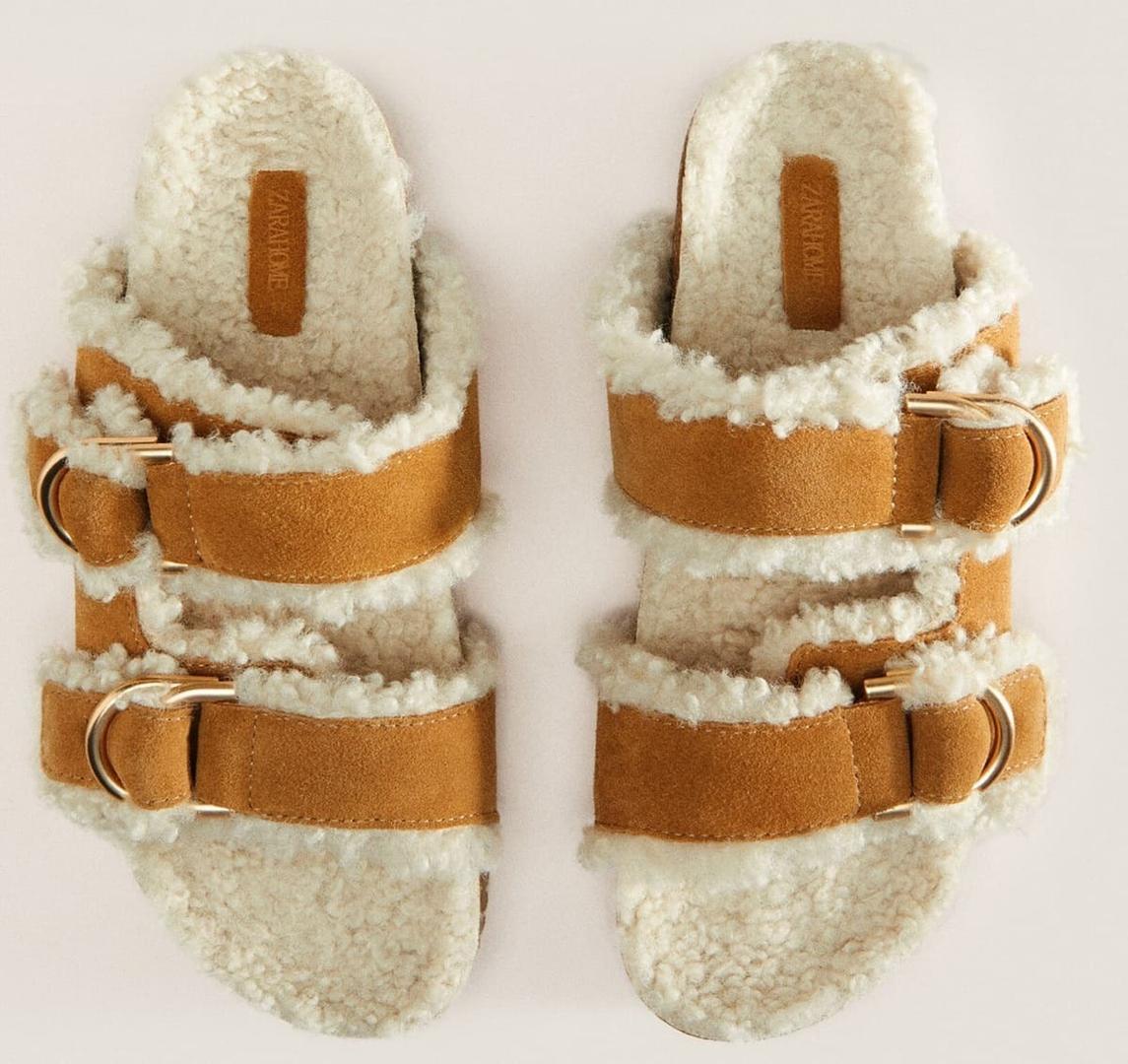 Sandalias de doble hebilla con piel forrada de Zara Home