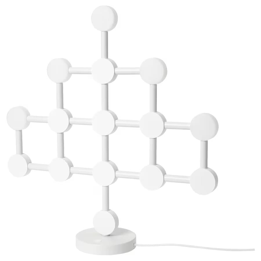 STRÅLA Lámpara de mesa de color blanco de Ikea