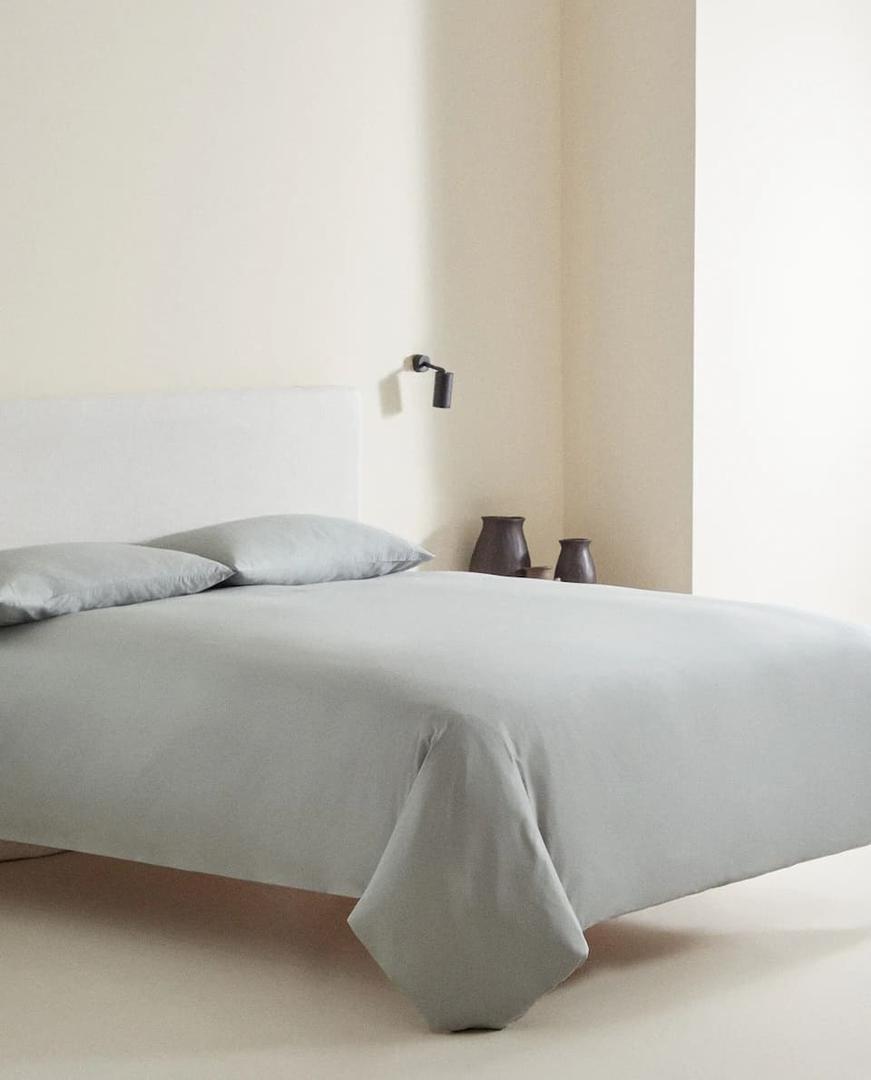 Funda nórdica de algodón de satén lisa de Zara Home