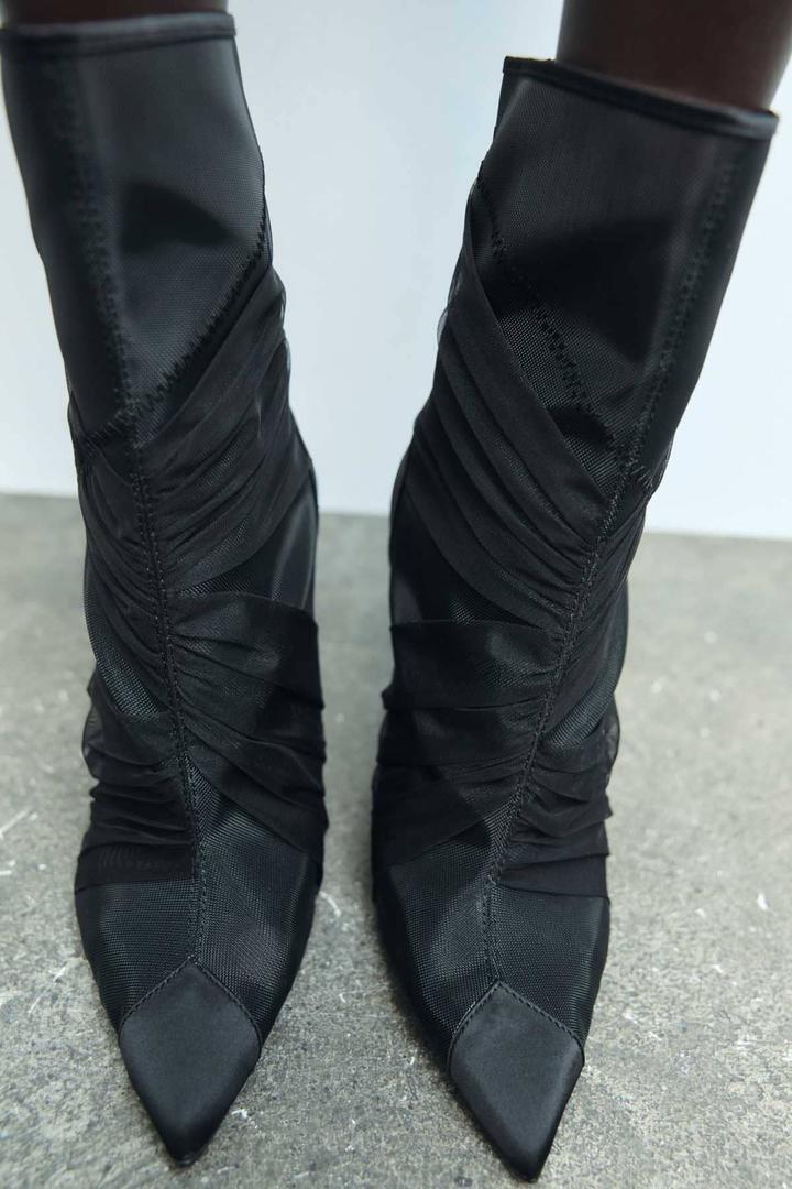 Botín tacón mesh de Zara
