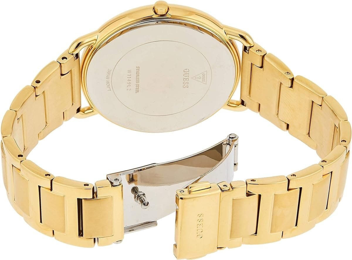 El reloj modelo Kennedy color oro de Guess en Amazon