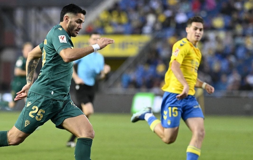 Maxi Gómez contra la UD Las Palmas | Cádiz CF
