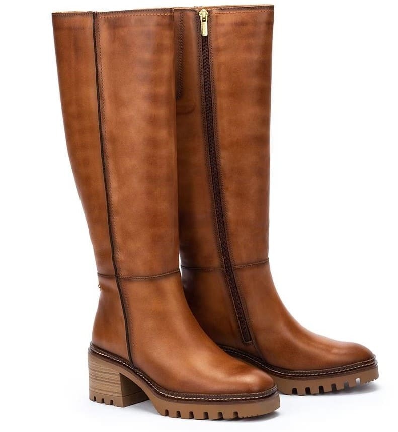 Botas de caña alta con cremallera y tacón cuadrado