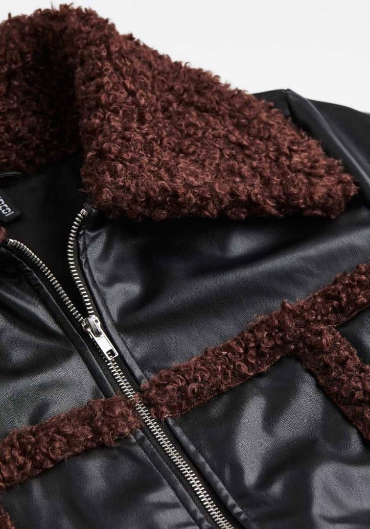 Abrigo con ribete de borreguito de H&M