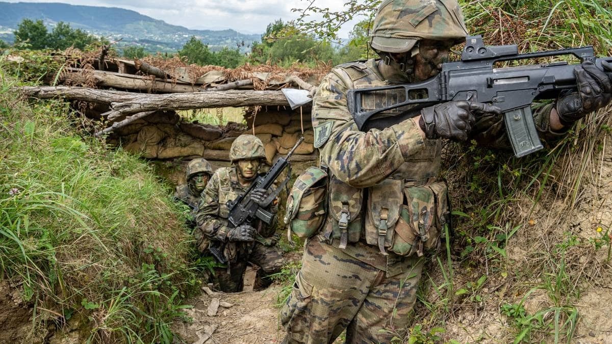 Militares en Cerro Muriano, en una imagen de archivo