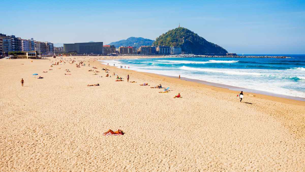 Playa La Concha en San Sebastián