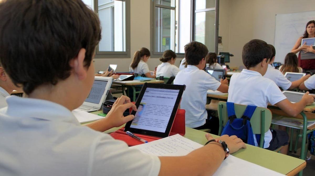 La adquisición de los dispositivos digitales cuenta con financiación de la Unión Europea