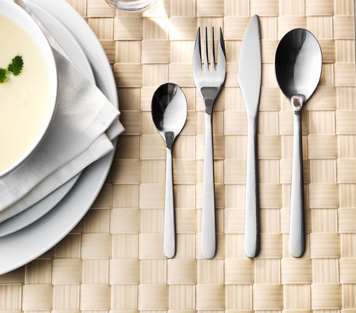 Cubertería FÖRNUFT de Ikea