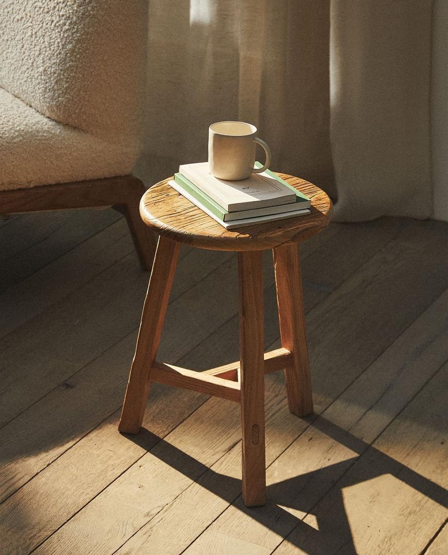 Taburete de madera de olmo
