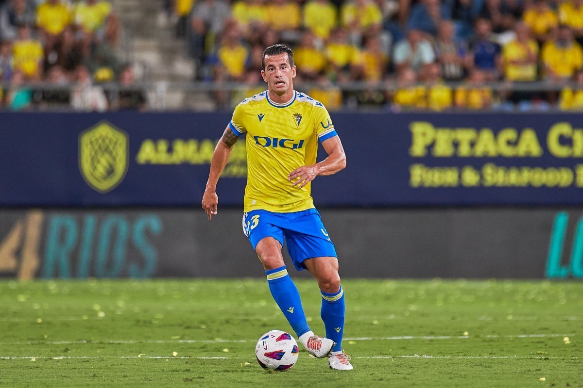 Luis Hernández en el Cádiz CF - Rayo Vallecano | Salvador López Medina para El MIRA