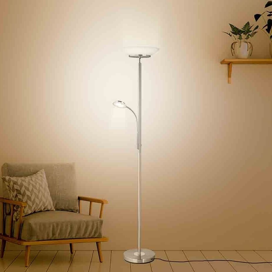 Lámpara LED de pie de Lidl