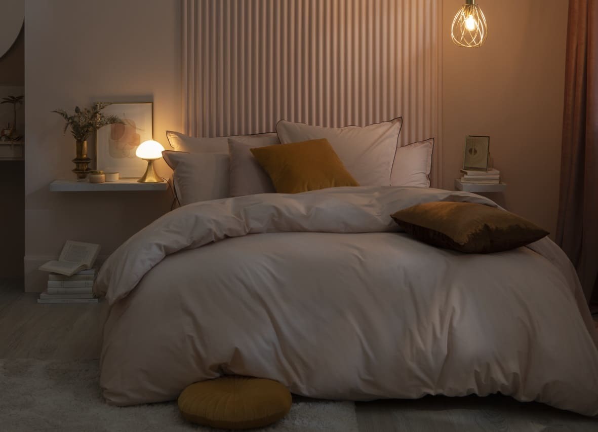 Lámapra de sobremesa LED INSPIRE Kinoko táctil de Leroy Merlin