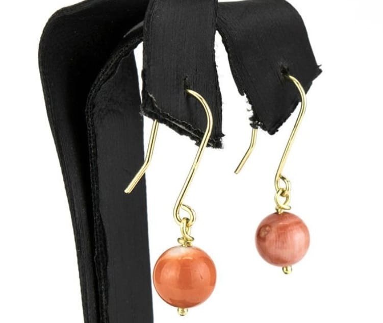 Pendientes corales bañados en oro de ley de 18 kt de Carrefour