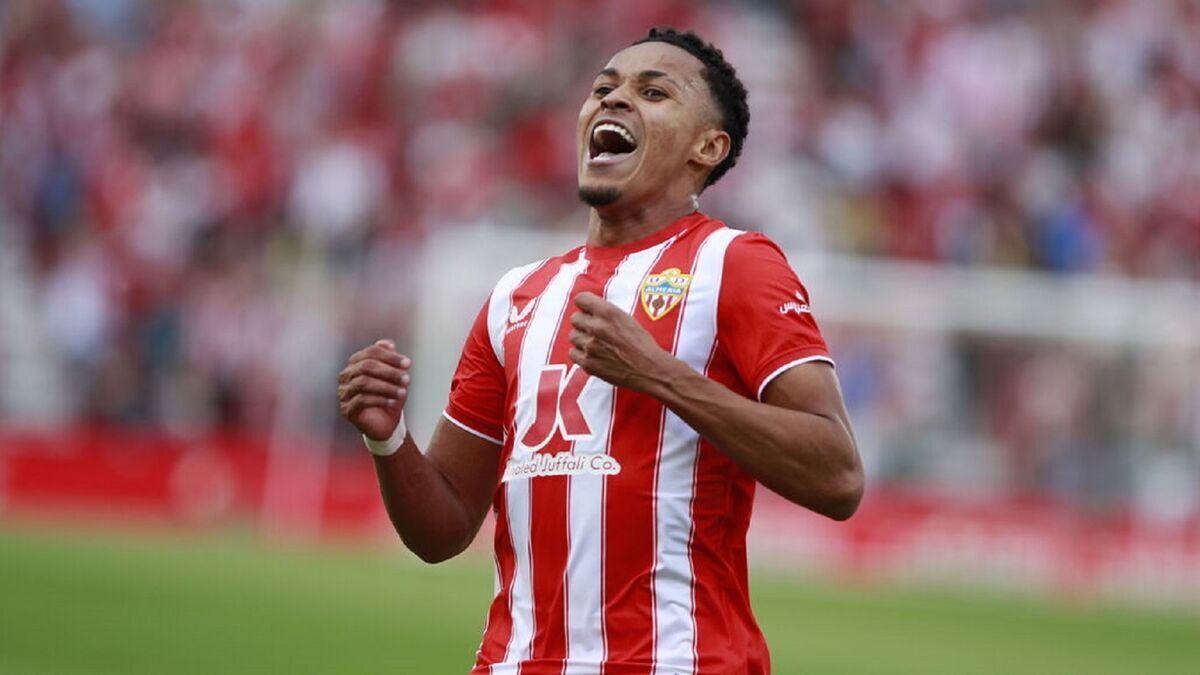 Lázaro Vinicius durante un partido de la UD Almería