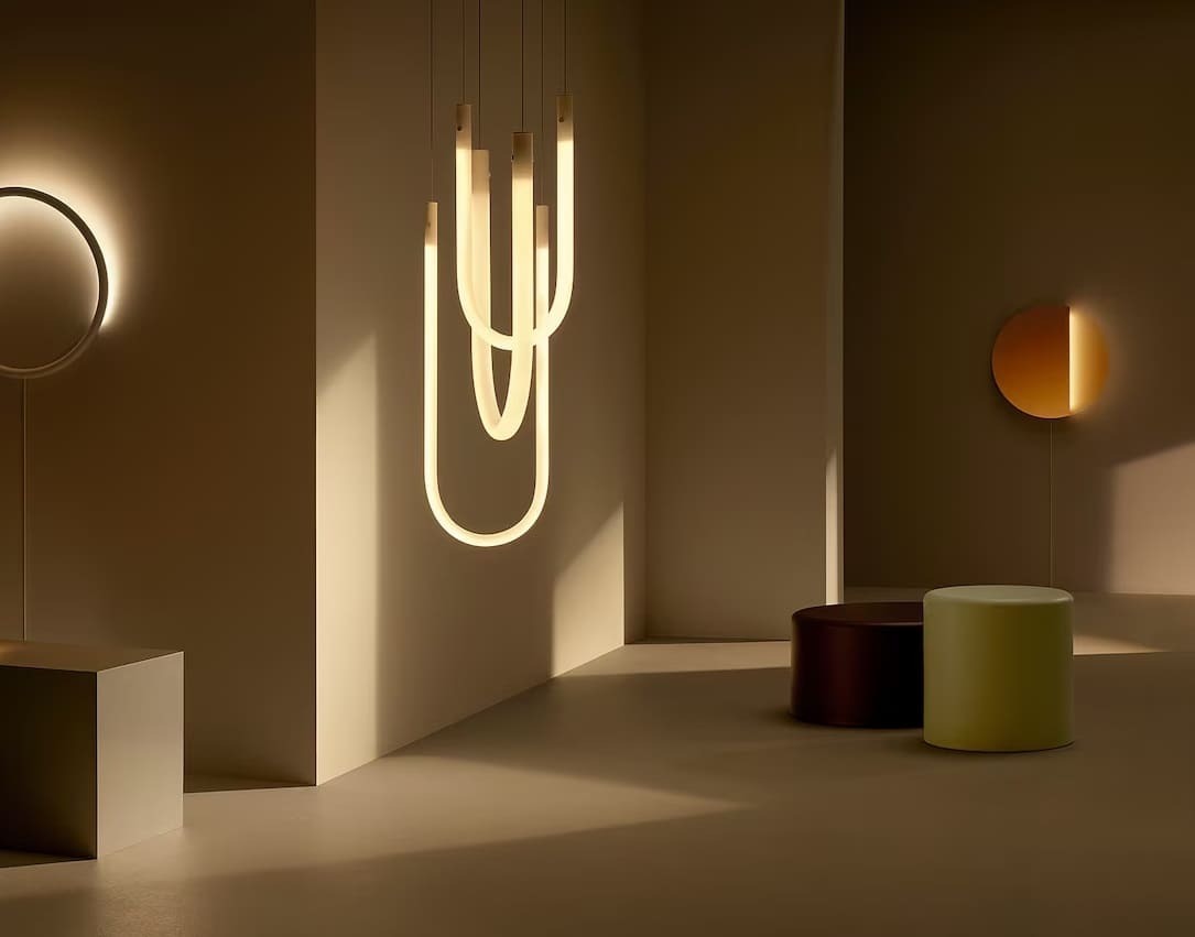 Lámpara redonda de pared espejo modelo VARMBLIXT de Ikea