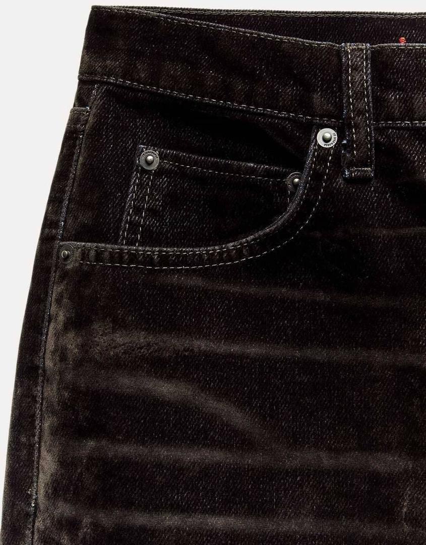 Jeans WZ collection relaxed tiro medio terciopelo de Zara