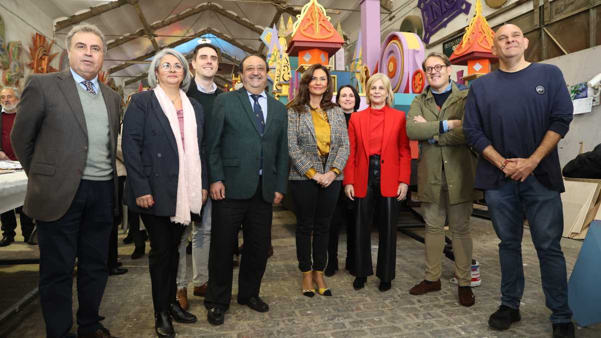Los Reyes Magos de Jerez 2024 junto a miembros del Gobierno Municipal | Cristo García